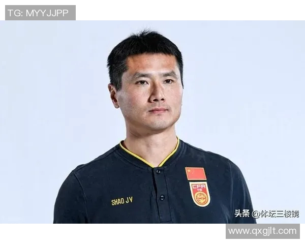 中国现任足球主教练的执教理念与球队发展前景分析